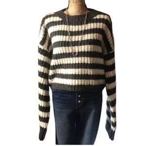 Topshop gray/white knit striped long sleeved sweater
